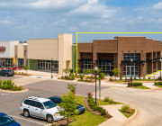 highend restaurant space available for lease in Midwest City, OK - exterior photo