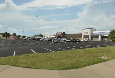 retail space for lease in Moore, OK aerial