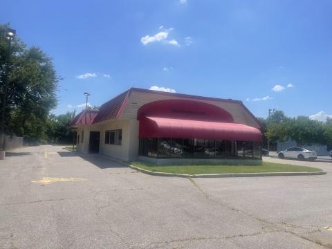 former Arbys building for sublease Yukon, Ok exterior photo