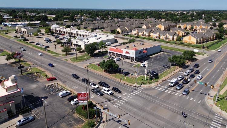 9001 S Western Ave former CVS building for lease Oklahoma City, OK 