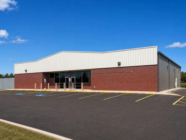 freestanding retail building for lease McLoud, Ok exterior building