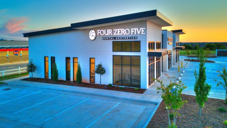 N Rockwell Retail space for lease, Oklahoma City, OK