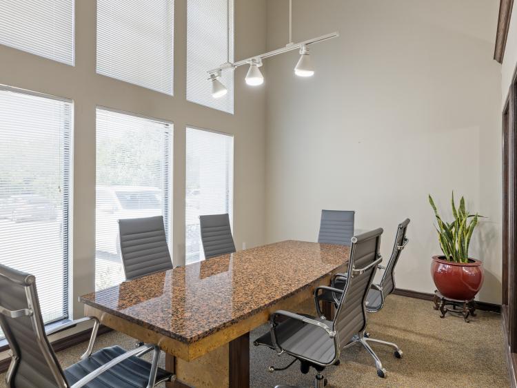 Wilshire Gardens Office Park office spaces for lease Oklahoma City, Ok