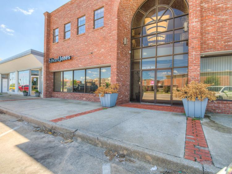 Sixty Six Heritage Place office spaces for lease Bethany, OK