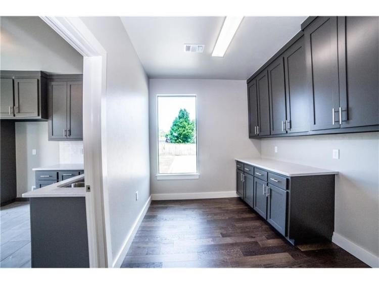 Copperfield Business Cottages office spaces for lease Edmond, OK