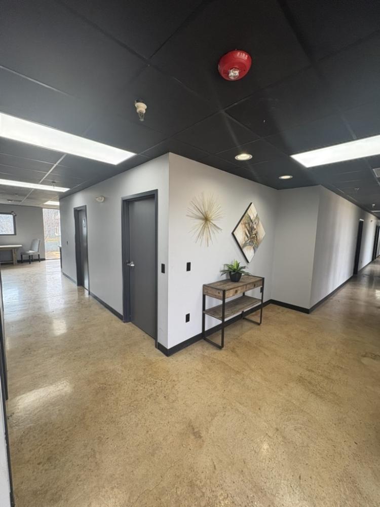 7901 NE 10th St Midwest City, OK office for lease