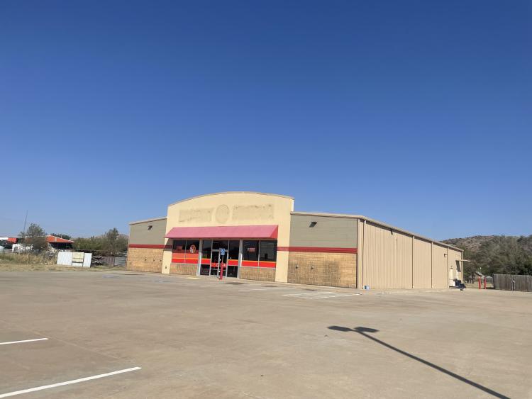 retail freestanding building for lease, Granite, OK exterior photo