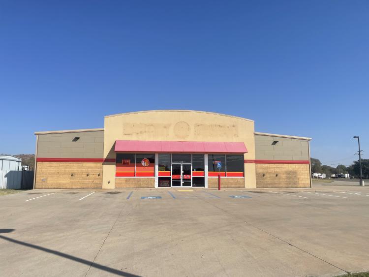 retail freestanding building for lease, Granite, OK exterior photo