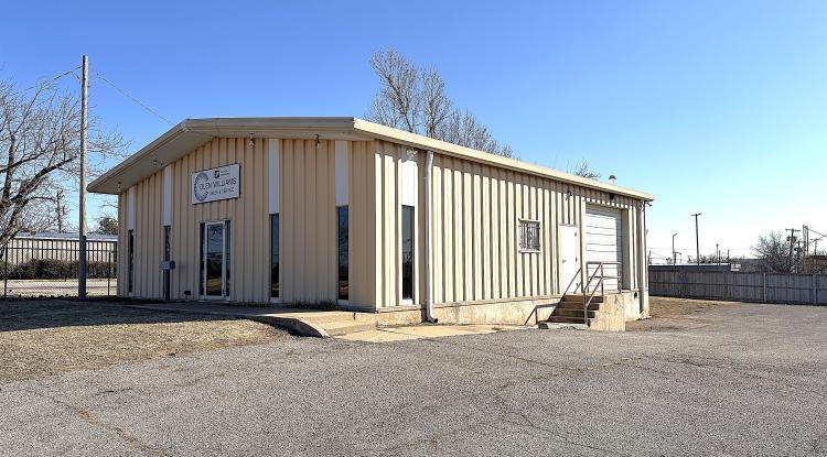 16 NW 65th St  |  Office / Warehouse  |  Oklahoma City, OK