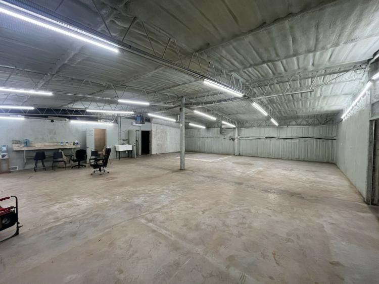 14201 Green Meadows Rd industrial building for lease Noble, OK