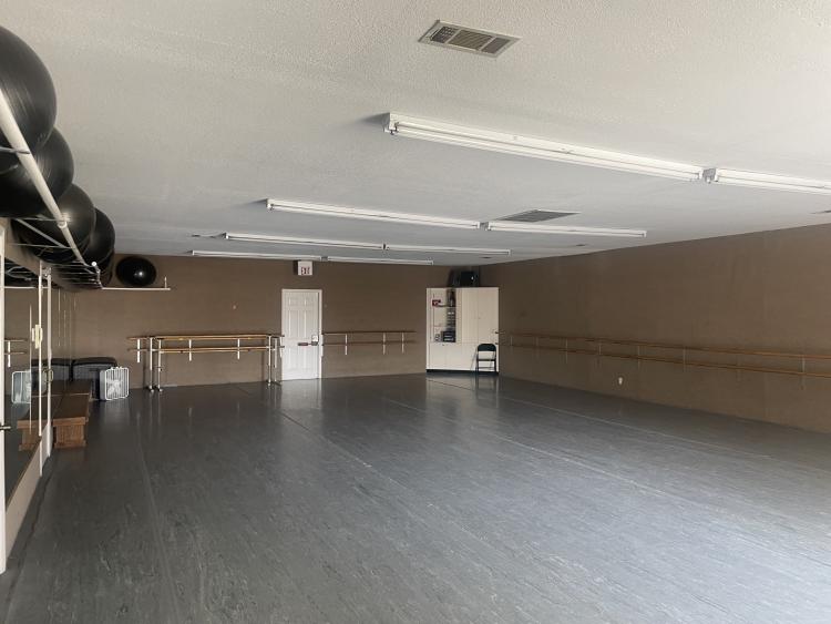 Former Dance Studio for lease Ardmore, OK