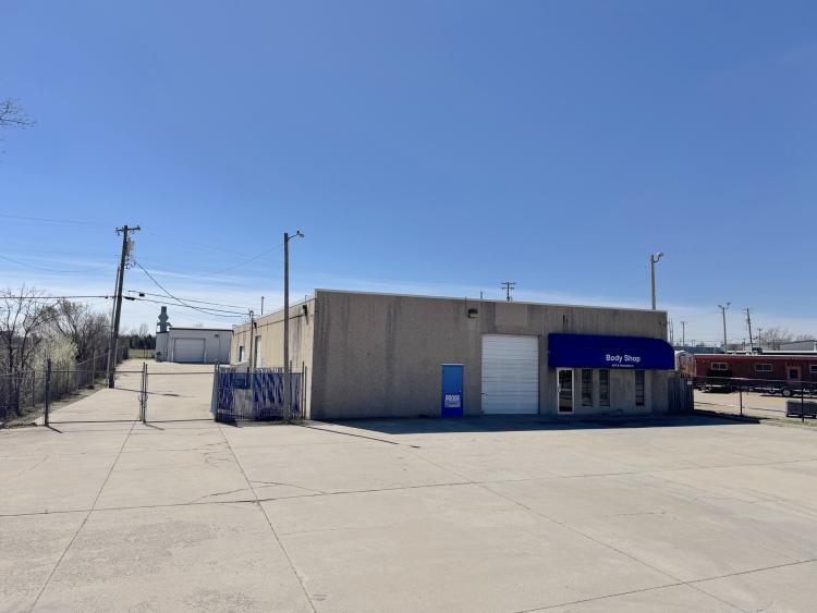 industrial building for lease, West Oklahoma City, OK exterior photo