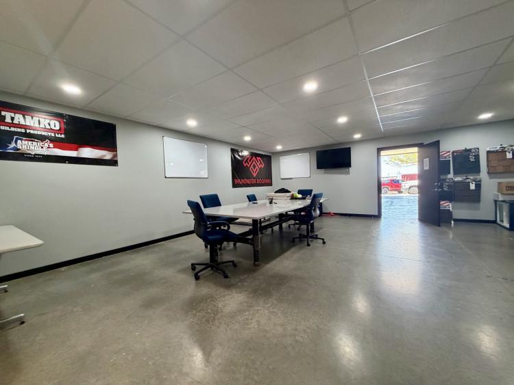 413 South State Street Industrial Flex Space for lease, Edmond, OK