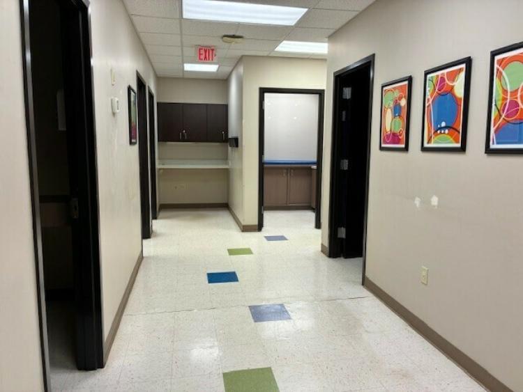 12516 N May Ave retail, office or medical space for lease, N Oklahoma City, OK