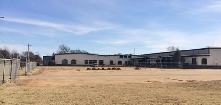 306 W Juneau St Industrial property for lease Purcell, OK