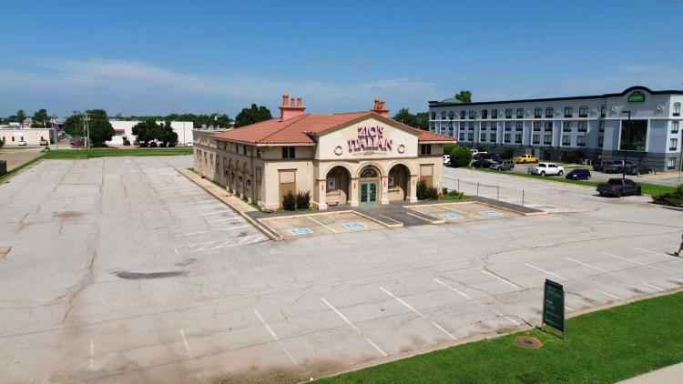 2035B S Meridian Zio's Restaurant for Lease, Oklahoma City, OK
