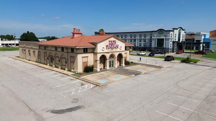 2035B S Meridian Zio's Restaurant for Lease, Oklahoma City, OK