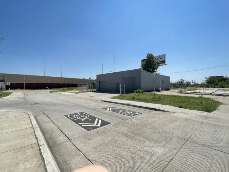 free standing building for lease - midtown, Oklahoma City, OK exterior photo5