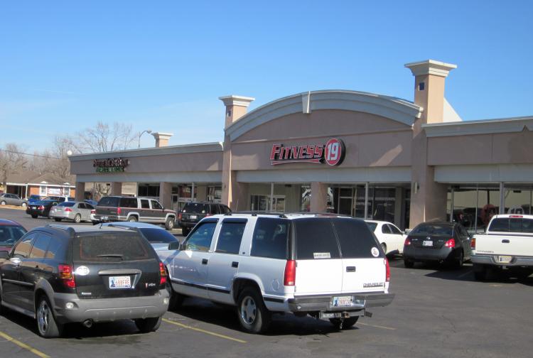 Edmond Plaza retail space for lease Edmond, OK exterior photo2