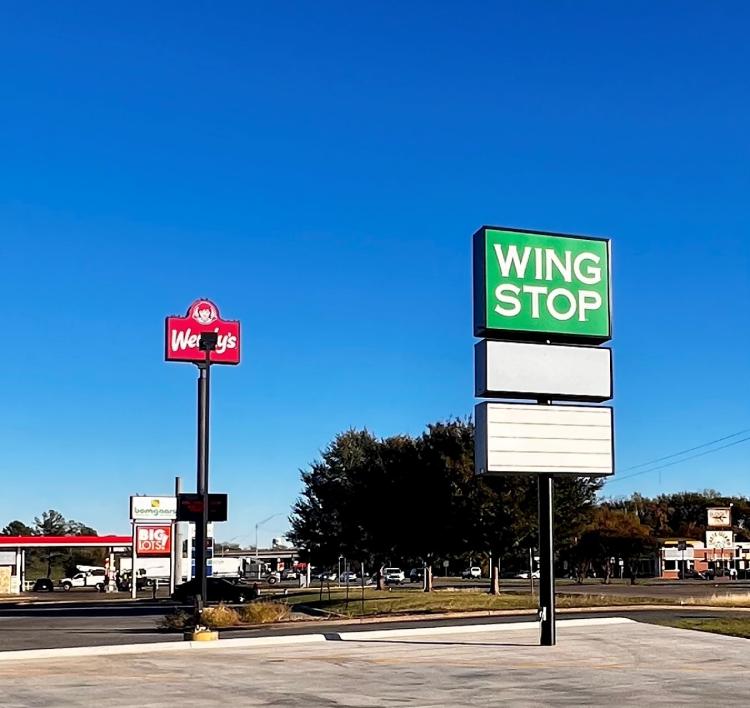 retail space for lease - Durant, OK pylon