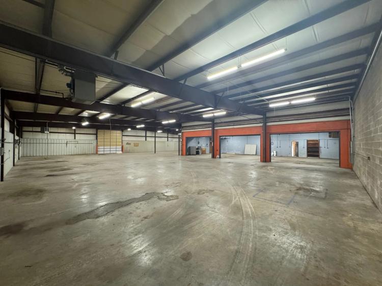 Industrial For Sale - 1711 N Sheridan - Warehouse