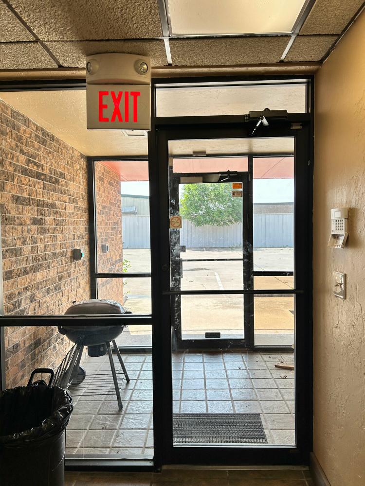 Red Plains Surveying Company for sale Oklahoma City, OK interior photo
