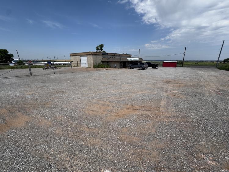 10121 OK-54 industrial building for sale Weatherford, Ok