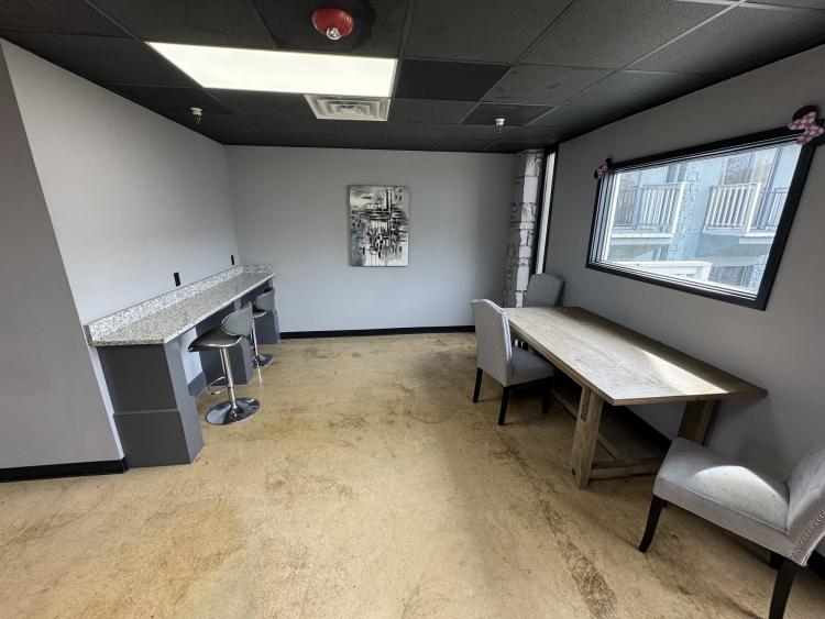 7901 NE 10th Street office property for sale Midwest City, Ok interior photo