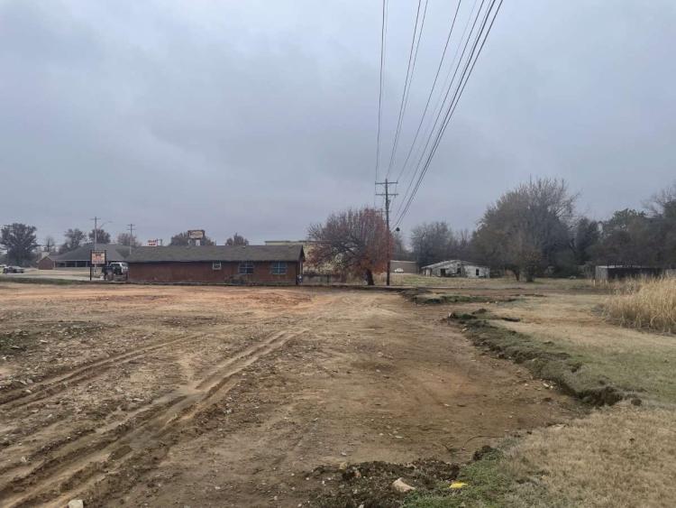 Former Sonic freestanding retail Land For Sale Muskogee, OK photo of lot after torn down building