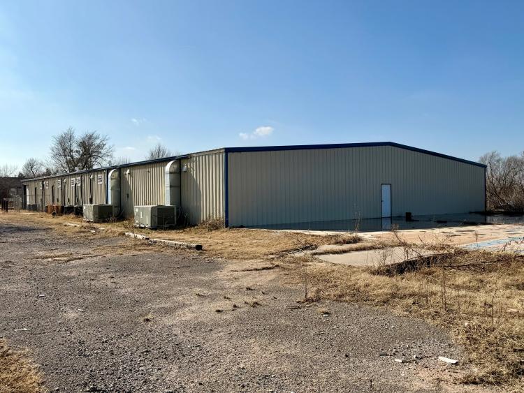 5909 Aero Dr industrial building, Tuttle, Ok For Sale
