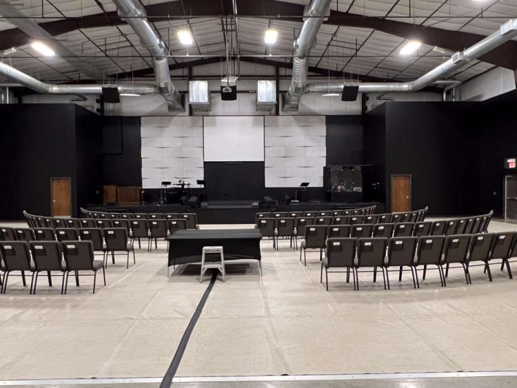 church facility for sale Midwest City, Ok congregation room photo